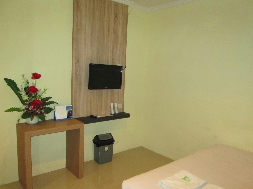 Green Leaf Inn Pontianak Quarto foto
